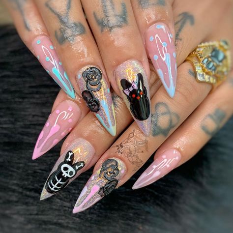 Pastel Horror Nails, Pastel Goth Easter Nails, Spooky Easter Nails, Spring Gothic Nails, Alternative Spring Nails, Gothic Easter Nails, Dark Easter Nails, Black Easter Nails, Goth Easter Nails