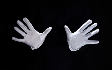 White Gloves Aesthetic, Magician Aesthetic, Black And White Gloves, Gloves Aesthetic, Hyper Focus, Moodboard Images, Cover Art Ideas, Night Circus, Magic Man