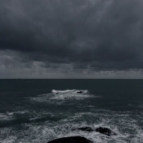 Seaman Aesthetic, Cloudy Beach, Ocean Storm, Dark Ocean, Ocean At Night, Lighthouse Keeper, Ocean Pictures, Stormy Sea, Gray Aesthetic