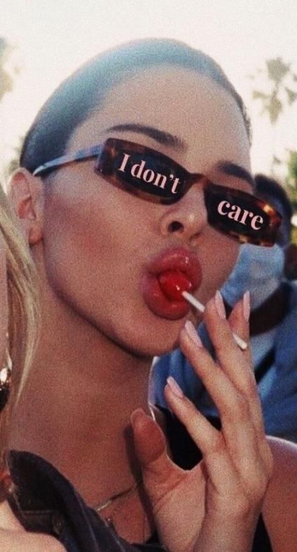 90s aesthetic Taustakuva Iphone Disney, Foto Muro Collage, Stile Kendall Jenner, Collage Mural, Filmy Vintage, Boujee Aesthetic, Wallpaper Retro, Bedroom Wall Collage, Pastel Pink Aesthetic