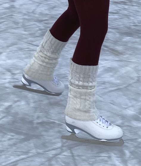 winter ice skating christmas figure skating leg warmers red tights coquette vintage Ice Skates With Leg Warmers, Ice Skating Leg Warmers, Figure Skating Leg Warmers, Leg Warmers Aesthetic, Skating Fits, Winter Ice Skating, Beige Tights, Leg Warmers Crochet Pattern, Leg Warmers Pattern