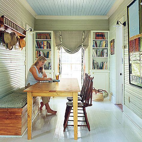 Double Duty Farm Table Cottage Makeover, Blue Ceilings, Stylish Dining Room, White Chairs, Built In Seating, Dining Room Combo, Beautiful Dining Rooms, Modern Farmhouse Kitchens, Small Dining