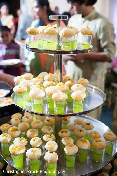 Marriage Food Wedding Ideas, Mehandi Food Stalls, Indian Catering Food Displays, Wedding Buffet Indian, Pani Puri Station Wedding, Marriage Food Counter, Chaat Station Wedding, Indian Food Serving Ideas Creative, Punjabi Wedding Food