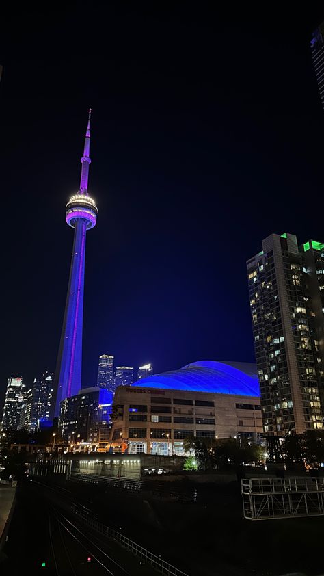 Toronto nightlife, city skyline Aesthetic Toronto Pictures, Toronto City Aesthetic, Downtown Toronto Aesthetic, Toronto Canada Aesthetic, City Lights Quotes, Toronto Views, Toronto At Night, Canada Toronto City, Toronto Aesthetic