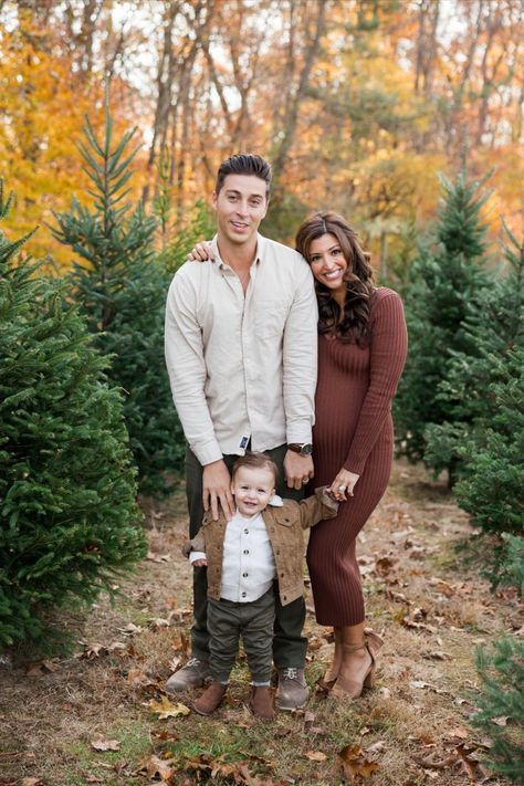 Fall inspired family photos at a Christmas Tree Farm Fall Family Photos Tree Farm, Tree Farm Pictures Family, Christmas Outfits For Family Pictures At Tree Farm, Christmas Photos At Tree Farm, Christmas Tree Farm Photo Shoot Family Mini Sessions Outfits, Outdoor Family Photos Christmas, Christmas Farm Maternity Pictures, Snow Canyon Family Pictures, Tree Farm Session