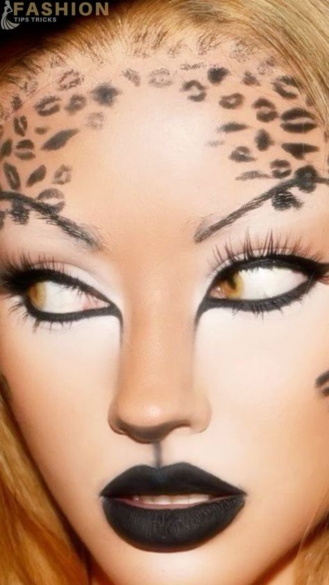 Jaguar Makeup Halloween, Jaguar Makeup, Animal Makeup Looks, Weird Cakes, Cats Makeup, Beard Stubble, Cheetah Makeup, Tiger Makeup, Cat Halloween Makeup