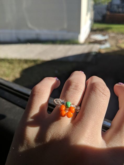 Pumpkin jewelry fall beaded jewelry ring Pumpkin Ring, Pumpkin Jewelry, Fall Bead, Beaded Ring, Diy Bracelet Designs, Bead Ideas, Fall Jewelry, Diy Bracelet, Beaded Rings