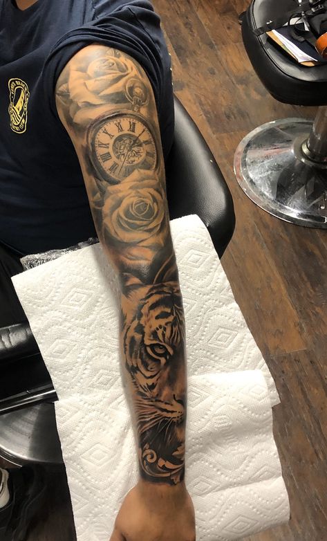 Calf Sleeve Tattoo, Papa Tattoo, Voll Arm-tattoos, Tattoos Cool, Arm Tattoos Black, Arm Tattoos For Guys Forearm, Black Men Tattoos, Half Sleeve Tattoos Forearm, Rose Tattoo Sleeve