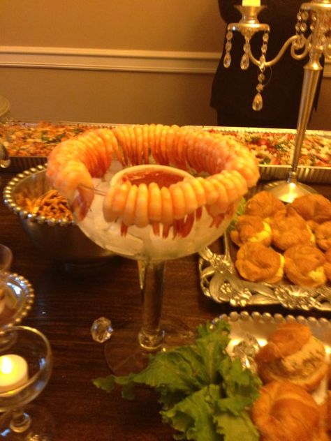 Roaring 20 Food Ideas, 1920s Theme Birthday Party, 20s Themed Party Food, Classic Party Decorations, Great Gatsby Party Foods, Speakeasy Party Food Ideas, Great Gatsby Appetizers, 1920s Themed Party Food, 1920s Party Ideas Food