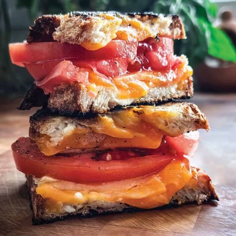 Tomato Mayo Sandwich with Cheddar - Miss Cookalot Mayo Sandwich, Grill Cheese, Leafy Salad, Country Fried, Tomato Sandwich, Easy Comfort Food, Piece Of Bread, Latest Recipe, Slice Of Bread