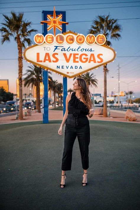 What to Wear in Vegas in 2023 | Vegas Outfit Ideas - Dana Berez Las Vegas Outfit Ideas, What To Wear In Vegas, Vegas Outfit Ideas, Vegas Instagram, Summer Vegas Outfit, Las Vegas Trip Planning, Vegas Trip Planning, Las Vegas Dress, Vegas Girls Trip