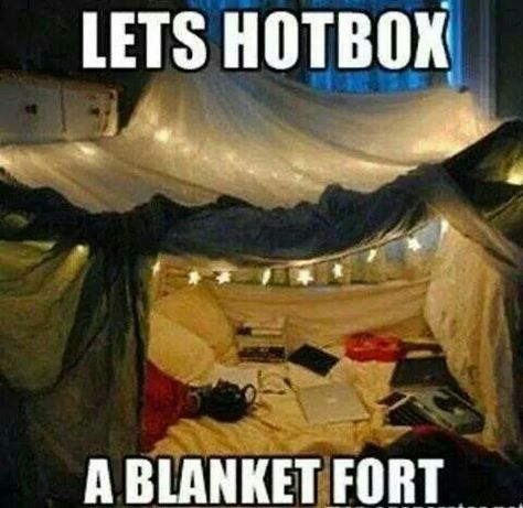 Indoor Forts, Mommy Ideas, Better Mom, Happy Childhood, Blanket Fort, Parenting Ideas, Puff And Pass, Super Mom, Making Memories