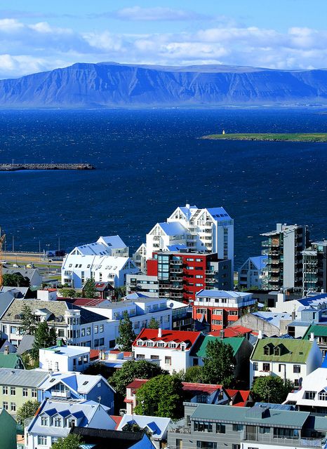 Reykjavik, Iceland Iceland City, Iceland Tours, Iceland Island, Iceland Reykjavik, Reykjavik Iceland, Visit Iceland, Countries In The World, Destination Voyage, Midnight Sun