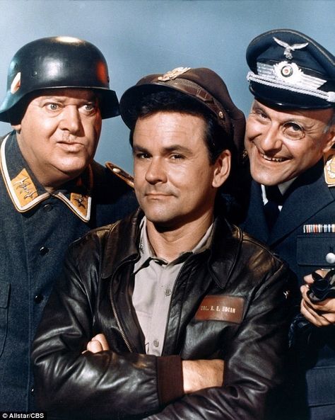 Hogan's Heroes, Hogans Heroes, 70s Tv Shows, Classic Tv Shows, Hero Poster, Classic Television, Old Shows, Old Tv Shows, Vintage Tv