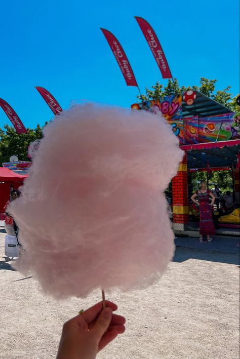 cotton candy, fair food, aestehtic food pictures, street food Fair Foods Carnival Eats, Amusement Park Food, Fnaf Food, Sorbonne University, Food Polls, Second Rodeo, 2025 Moodboard, Carnival Date, Fair Foods