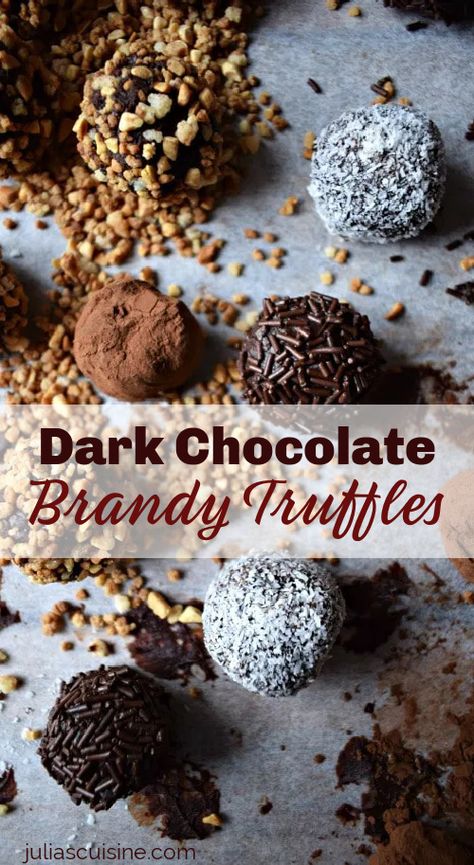 Dark Chocolate Brandy Truffles to add some decadence to your Christmas treats. Pour a drink, grab a truffle or two and enjoy the season. #truffles #holidaycookies #nobakecookies Brandy Truffles Recipe, Alcohol Truffles, Choco Truffle, Truffle Recipe Easy, Truffle Recipes, Bars Healthy, Easy Truffles, Christmas Truffles, Alcoholic Desserts