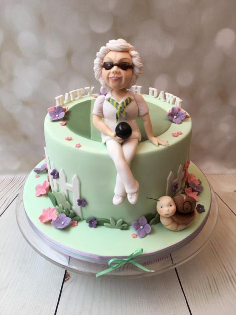 Fondant Cakes Birthday Woman, Retirement Cakes Ideas For Women, Grandma Cake, Spa Cake, 80 Birthday, 80 Birthday Cake, Cake Cafe, Cake Wrecks, Bowl Cake