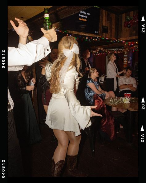 Karaoke wedding after-party, Nashville style 🎤🎵 Santa’s Pub is a dive bar classic in the Music City. V+T are musicians and singers, so it was natural to wrap up the most beautiful day by singing their hearts out with their closest crew. #karaoke #karaokeafterparty #santaspub #divebar #nashvillewedding #nashvillebride #nashvilleweddingphotographer #pnwweddingphotographer #weddingphotos #weddinginspiration Dive Bar Bachelorette Party, About Time Wedding Aesthetic, Dive Bar Engagement Party, Beer Hall Wedding, Rooftop Bar Wedding, Dive Bar Party, Private First Dance Wedding, Karaoke Wedding Reception, Dive Bar Wedding Photos