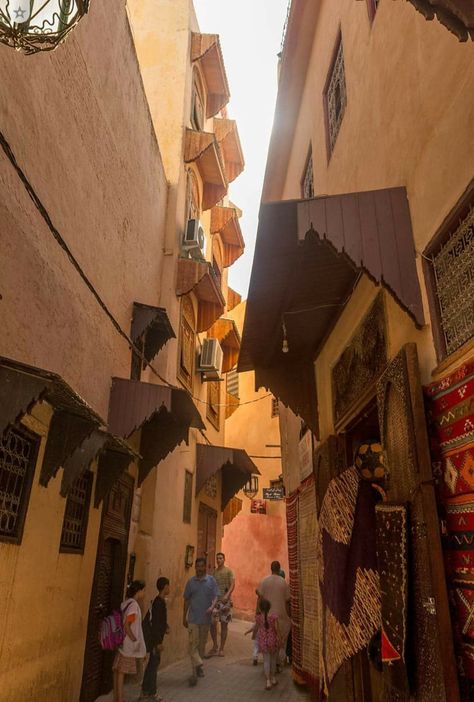 Medina Morocco, European Bucket List, Big Rock, Brigitte Bardot, North Africa, Street Scenes, Morocco, Cool Pictures, Vision Board