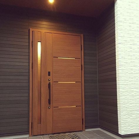 Wooden Front Doors Modern, Modern Front Entrance, Front Entrance Exterior, Midcentury Modern Front Door, Wooden Double Front Doors, Double Door Entrance, House Front Door Design, Modern Entrance Door, Trendy Door