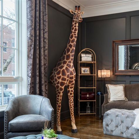 Gigantic Giraffe Emerging From the Wall Statue Safari Theme Bedroom, Giraffe Bedroom, Safari Mural, African Safari Decor, Giraffe Room, Giraffe Statue, Safari Bedroom, Safari Home Decor, Giraffes Statues