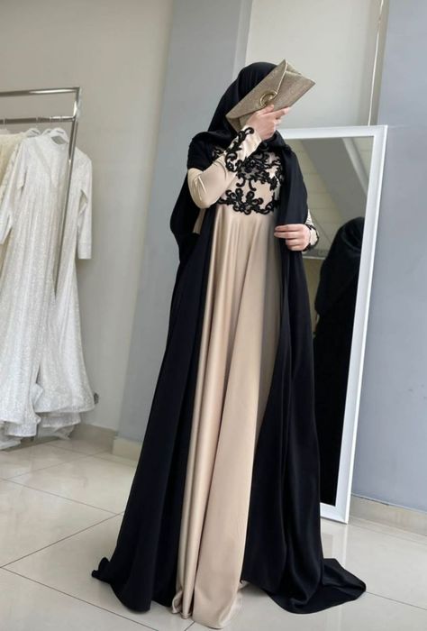 Wedding Abaya Design, Party Wear Abaya, Muslim Fashion Abayas, Bridal Abaya, Burkha Designs, Wedding Abaya, Islamic Modest Fashion, Fall Poncho, Muslim Evening Dresses