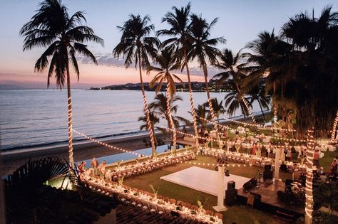 Resort Wedding Reception, Fall Destination Wedding, Beach Reception, Mexico Beach Weddings, Beach In Mexico, Mexico Wedding Venue, Sunset Beach Weddings, Destination Wedding Reception, Honeymoon Inspiration