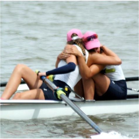 Coxswain Aesthetic, Rowing Aesthetic Women, Regatta Aesthetic, Rowing Machine Aesthetic, Women Rowing, Rowing Inspiration, Rowing Crew Aesthetic, Rowing Aesthetic, Rowing Sport