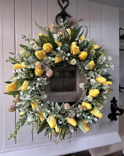 30 Summer Wreath Ideas for a Bright, Cheery Front Entry Summer Wreaths For Front Door Summertime, Wreaths For Front Door Summertime, Summer Wreaths For Front Door Diy, Diy Front Door Wreath, Summer Wreath Ideas, Diy Summer Wreath, Easter Side Dishes Recipes, Summer Wreaths For Front Door, Coastal Diy