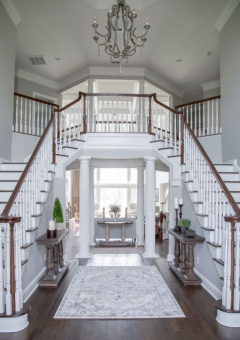 15 Outstanding Traditional Entry Hall Designs You Need To See Arch Bar, Traditional Entry, Hall Designs, Double Staircase, School Entrance, Barn Interior, Dream Life House, Hall Design, Dream House Rooms