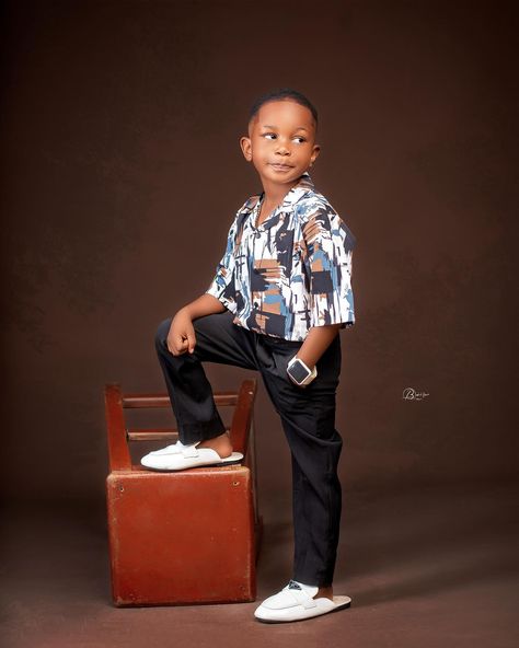 Sweet boi happy birthday. Studio Session, Fun Photoshoot, Portrait Photography Poses, July 28, Boy Baby, Children Photography, Photography Ideas, Photography Poses, Portrait Photography