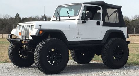 Today's Cool Car Find is this 1994 Jeep Wrangler YJ 1994 Jeep Wrangler, Jeep Storage, Jeep Custom, White Jeep Wrangler, Diy Jeep, Yj Wrangler, Cj Jeep, White Jeep, Badass Jeep