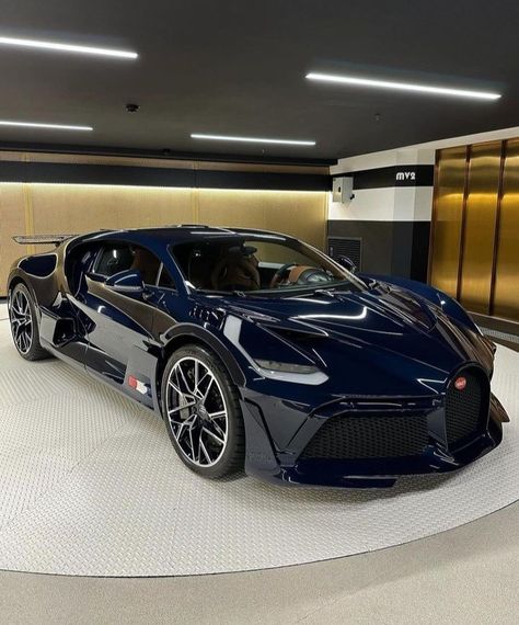 Buggati Divo, Divo Bugatti, Lovecore Webcore, Pagani Car, Mi World, Bugatti Divo, Hyper Cars, Fast Sports Cars, Pretty Pens