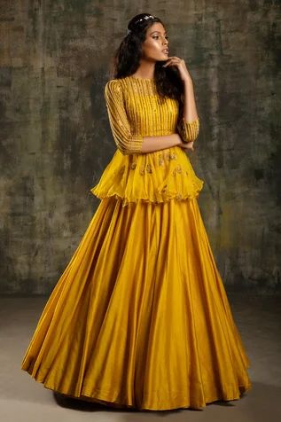 Peplum Top Outfits Indian, Dress For Haldi Function, Peplum Top Outfits, Long Skirt Top Designs, Haldi Ceremony Outfit, Haldi Dress, Ethereal Elegance, Haldi Outfits, Function Dresses