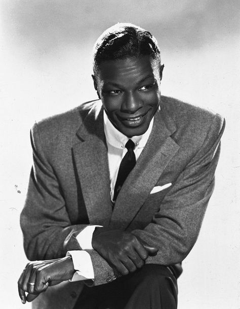 Nat King Cole Natalie Cole, Jazz Artists, Nat King Cole, Black Hollywood, King Cole, Jazz Blues, Music Legends, Music Icon, White Photo