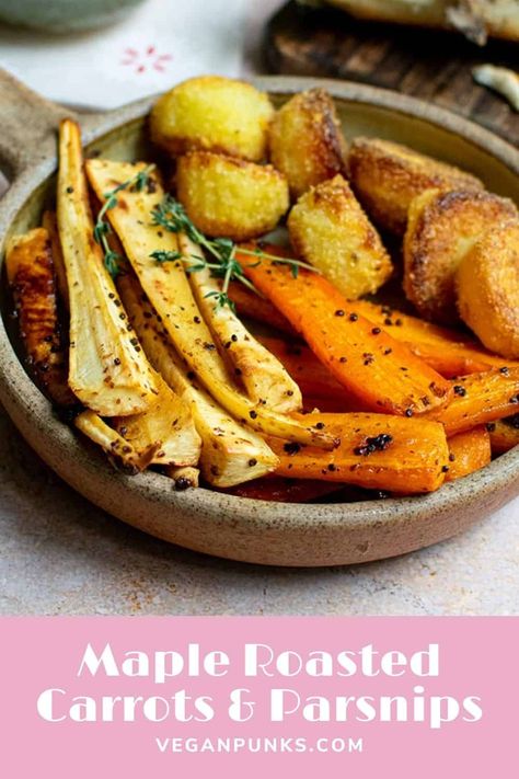 Roasting Carrots, Roast Dinner Recipes, Carrots And Parsnips, Maple Roasted Carrots, Roasted Carrots And Parsnips, Parsnip Recipes, Vegan Roast Dinner, Vegan Christmas Dinner, Roasted Parsnips