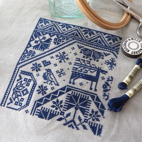 January Cross Stitch, Modern Folk Embroidery, Modern Folk, Cross Stitch Geometric, Redwork Embroidery, Learn Embroidery, Folk Embroidery, Cross Stitch Samplers, Antique Quilts