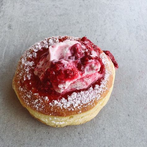 Oliboli Donuts on Instagram: “3 NEW FLAVORS : : RASPBERRY RIPPLE : : STRAWBERRY GLAZE : : CARDAMOM BUN . 📷 Raspberry Ripple: Our 40 hour yeast, bullseye donut topped w/…” Cardamom Bun, Raspberry Donut, Jam Donut, Cardamom Buns, Strawberry Glaze, Raspberry Ripple, Hamster Wheel, Red Raspberry, Raspberry Jam