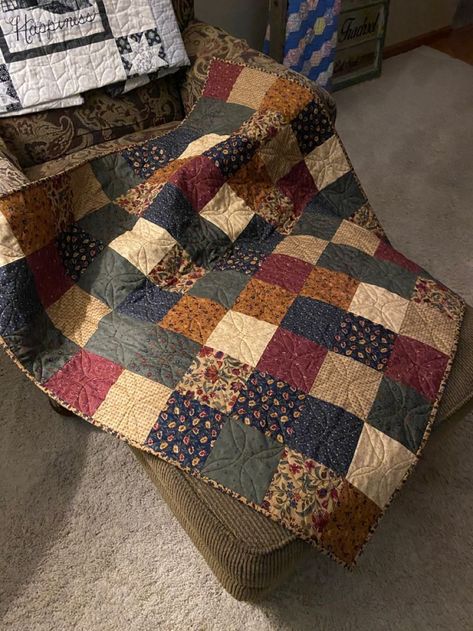 Patchwork Blanket, Cute Quilts, Cozy Quilts, Patchwork Quilt Patterns, Scrap Quilts, Quilt Blanket, Quilt Inspiration, Quilt Sewing, Patchwork Quilts