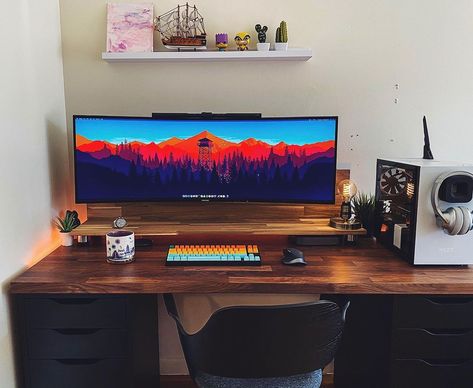 Minimal Setups on Instagram: “📷 - u/ilovenyc #minimalsetups” Wide Monitor Setup, Ultra Wide Monitor Setup, Desk Setup Workspace Inspiration, Desk Setup Workspace, Cable Management Diy, Monitor Setup, Computer Setups, Desktop Setup, Cool Desktop