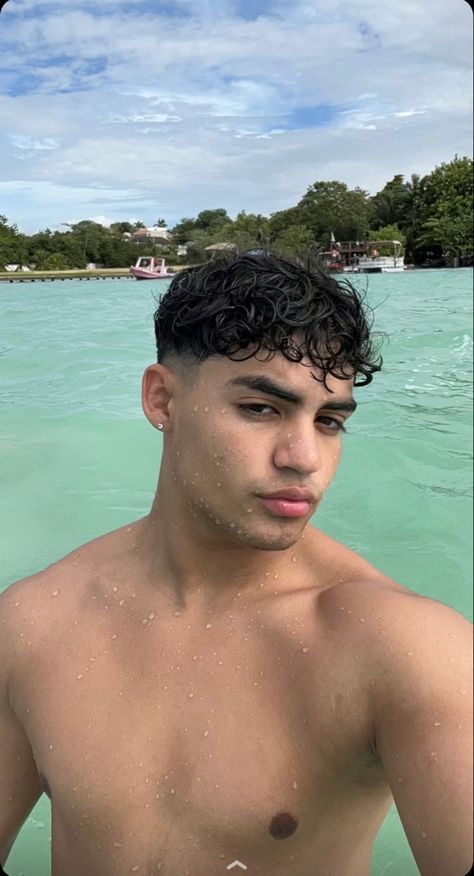 #alex #alejandro #alejandrorosario #tiktoker Wavy Perm, Taper Fade Short Hair, Long Curly Hair Men, Mexican Hairstyles, Men Haircut Curly Hair, Fresh Haircut, Wavy Hair Men, Faded Hair, Men Haircut Styles