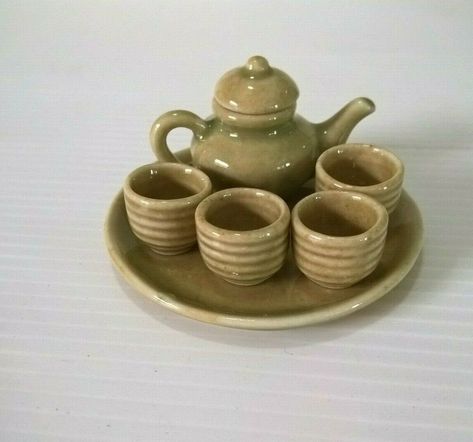 Cool Tea Sets, Nesting Pots Ceramics, Handmade Ceramic Kitchenware, Tea Pot Set Ceramics, Ceramic Tea Set Ideas, Handmade Ceramic Tea Set, Ceramics Tea Set, Tea Pot Clay, Tea Pot Ceramic Ideas