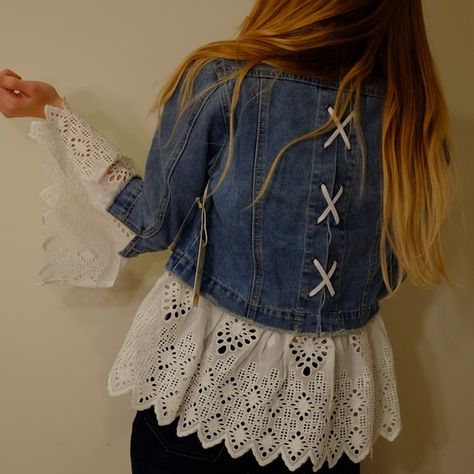 Upcycle Jean Jacket, Upcycle Denim Jeans, Upcycled Denim Jacket, Quilted Clothing, Diy Denim Jacket, Jacket For Spring, Clothing Upcycle, Lace Jeans, Denim Crafts Diy