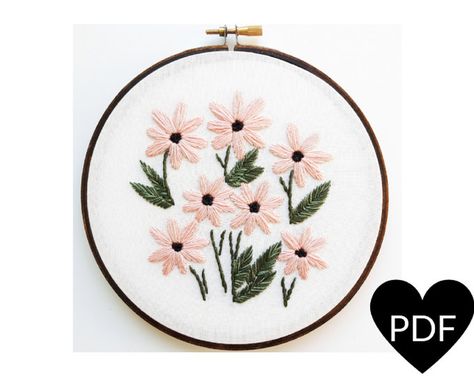 Couture, Motif Sulam, Daisy Embroidery Pattern, Daisy Embroidery, Stitch Guide, Floral Embroidery Patterns, Embroidery Hand, Pola Sulam, Butterfly Embroidery