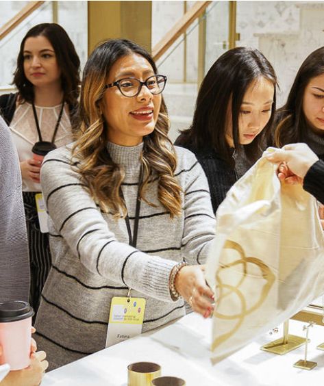 The secret to a successful retail event? Giving customers a memorable experience. Here's 11 of the most unique examples to inspire your next #retail #event. In Store Events Ideas, Store Event Ideas, Retail Event Ideas, Sip And Shop Event Ideas, Marketing Event Ideas, National Teddy Bear Day, Philanthropy Events, Merchandising Ideas, National Lipstick Day