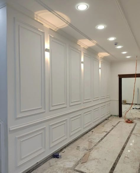 Wall Molding Design, Corridor Design, Wall Paneling Diy, Ceiling Design Living Room, Luxury House Interior Design, Bedroom False Ceiling Design, House Arch Design, Living Room Design Decor, Interior Wall Design