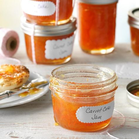 Carrot Cake Jelly, Carrot Cake Jam, Festival Cake, Cake Jelly, Canning Jam, Jelly Recipe, Bagel Cream Cheese, Berry Jam, Tea Party Food