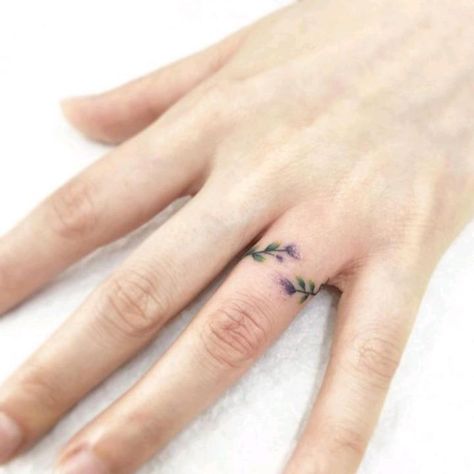 Vine Ring Tattoo, Ring Tattoo Designs, Wedding Band Tattoo, Ring Tattoo, Small Finger Tattoos, Wedding Ring Tattoo, Tattoo Wedding Rings, Finger Tattoo For Women, Finger Tats