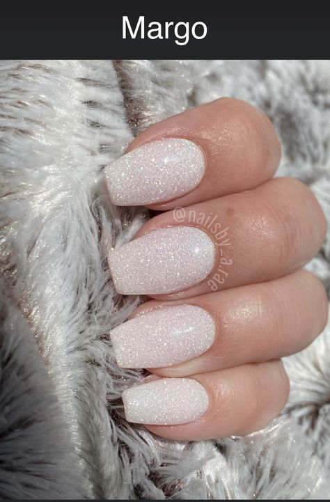 White Nails W Glitter, Wedding Nails White Glitter, White Sparkle Nails Acrylic Coffin, Winter White Glitter Nails, White Nails Ideas Winter, White Snow Nails Glitter, Short White Prom Nails, Nails Acrylic White Sparkle, White Sparkly Acrylic Nails Coffin