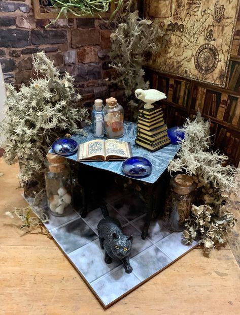 Alchemy Laboratory, Witch Table, Miniature Witch, Witch Accessories, Table Halloween, Haunted Dollhouse, Halloween Miniatures, Haunted Dolls, Witch Doll